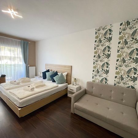 Bike & Spa Velence Apartman Eksteriør billede