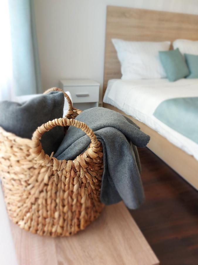 Bike & Spa Velence Apartman Eksteriør billede
