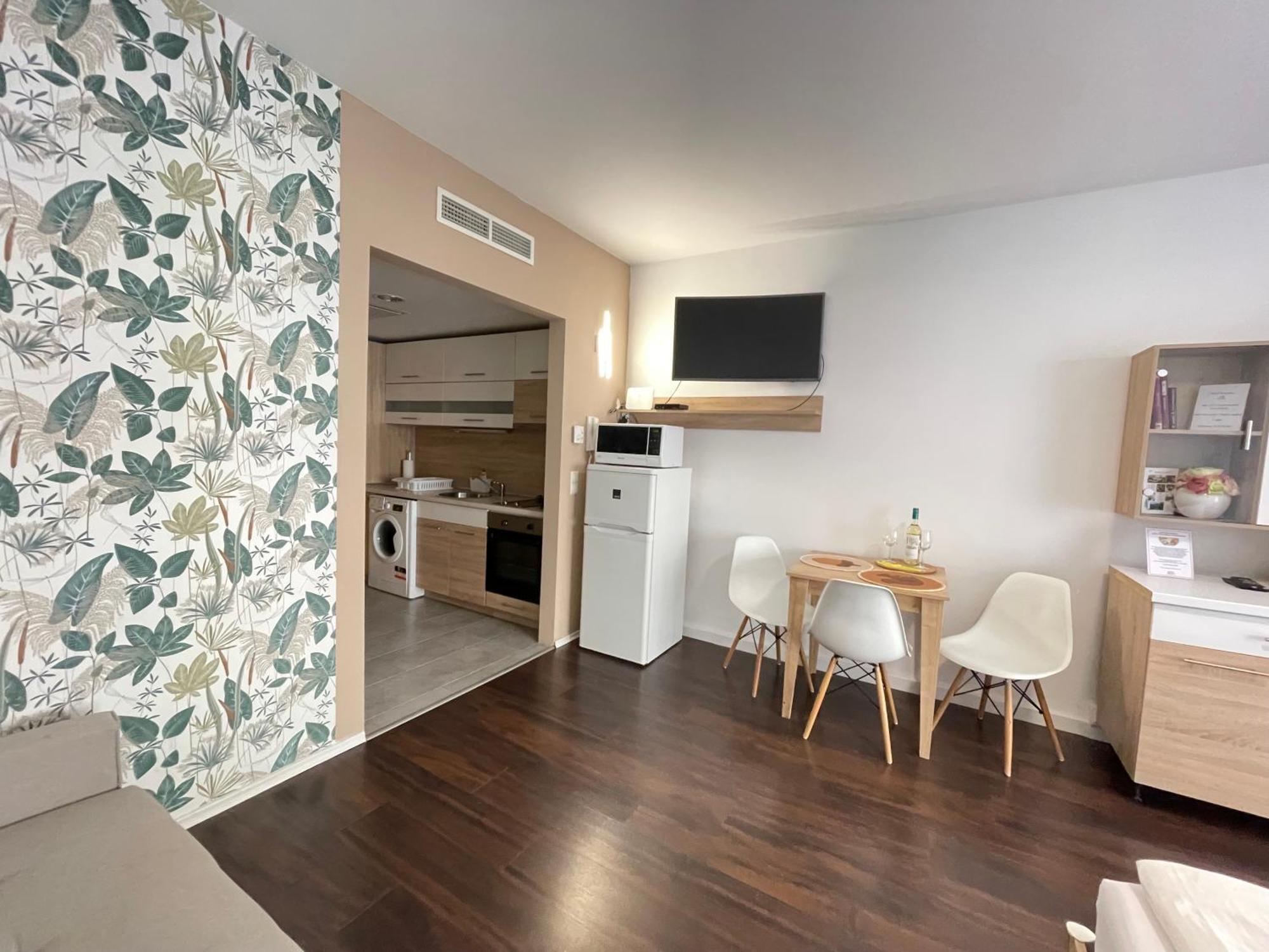 Bike & Spa Velence Apartman Eksteriør billede